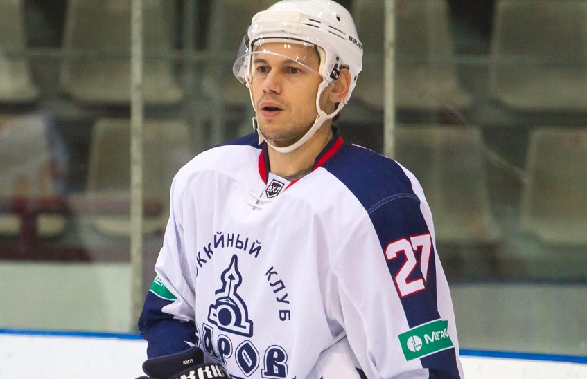 Лучшим защитником игровой недели ВХЛ стал игрок ХК "Саров"