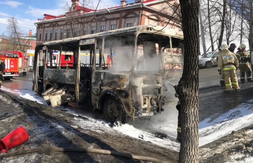 В Нижнем Новгороде сгорел автобус