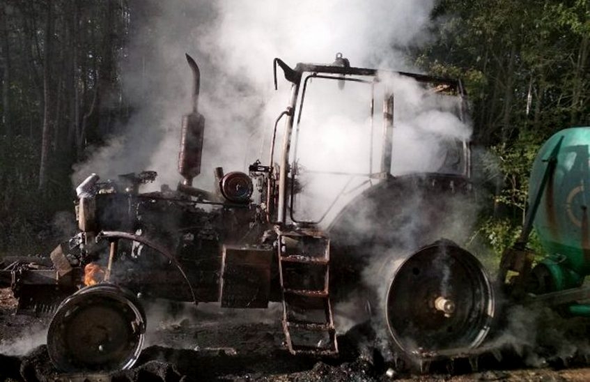 Трактор и два садовых домика сгорели в Сарове на прошлой неделе