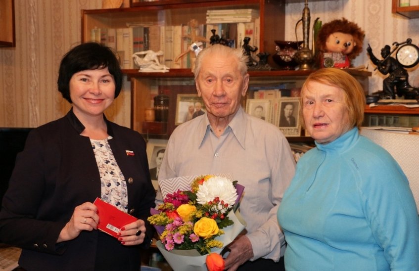 Саровчанин Виктор Алушев отметил 95-летие