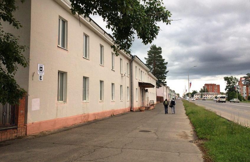 Общежитие на улице Зернова признали аварийным