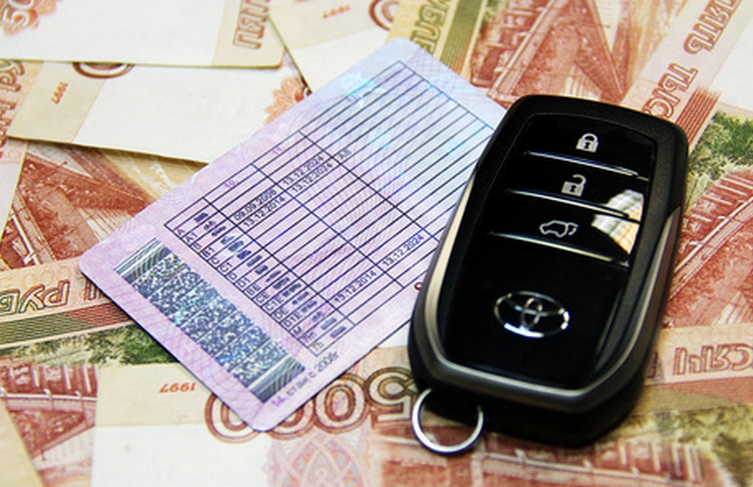 Автомобиль в России стал обходиться дороже