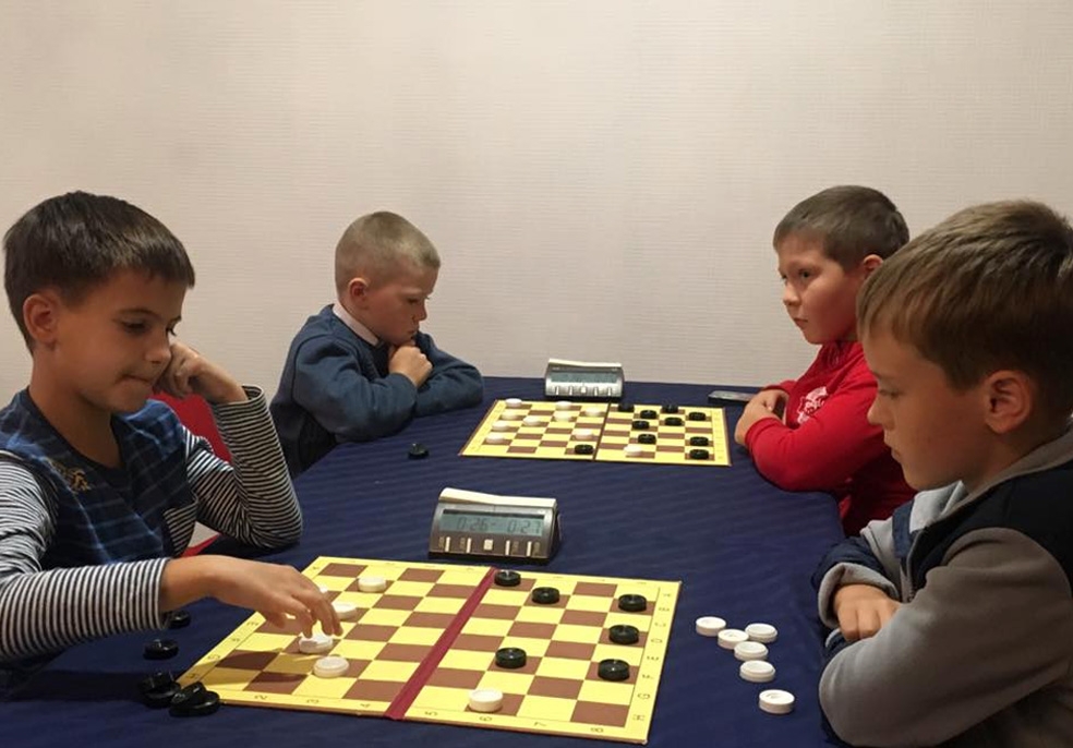 Саровчане приняли участие во всероссийских соревнованиях по русским шашкам