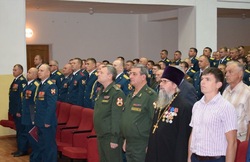 Протоиерей Владимир Кузнецов встретился с полицейскими и военнослужащими