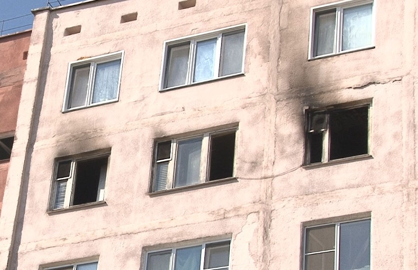 Саровские пожарные 20 минут тушили баню на улице Мичурина