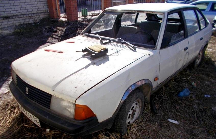 10 брошенных автомобилей на улицах Сарова выявили специалисты администрации