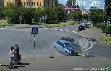 Четверо человек получили ранения в ДТП у Дома со шпилем (ВИДЕО)