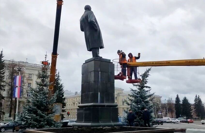 Памятник Ленину пропал с центральной площади Сарова