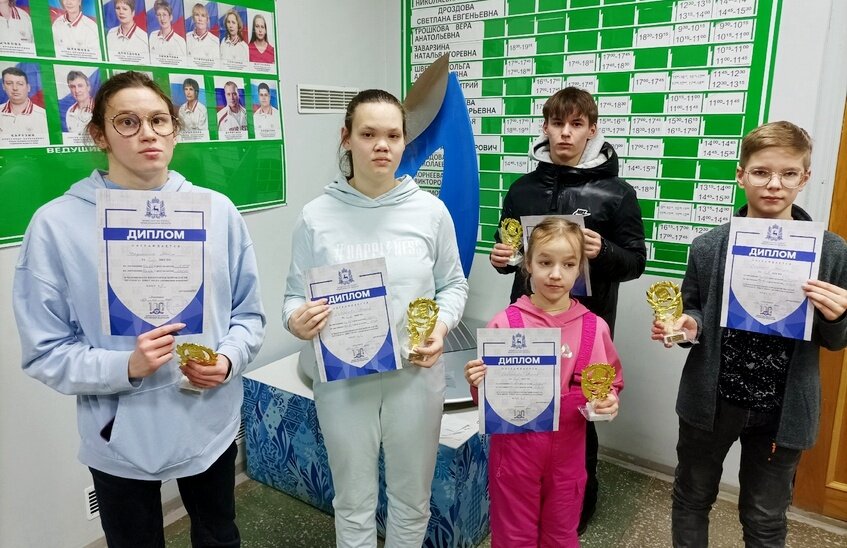 Пловцы СШ «Икар» выиграли медали региональных соревнований
