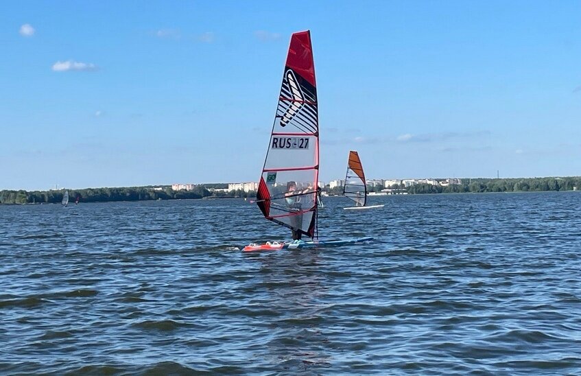 Открытый чемпионат РФЯЦ-ВНИИЭФ по виндсерфингу прошел в Выксе