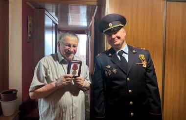 Саровские ветераны внутренних дел получили медали «Дети войны» и «80 лет Победы»