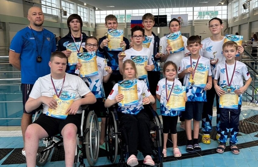 Саровчане блестяще выступили в областных заплывах