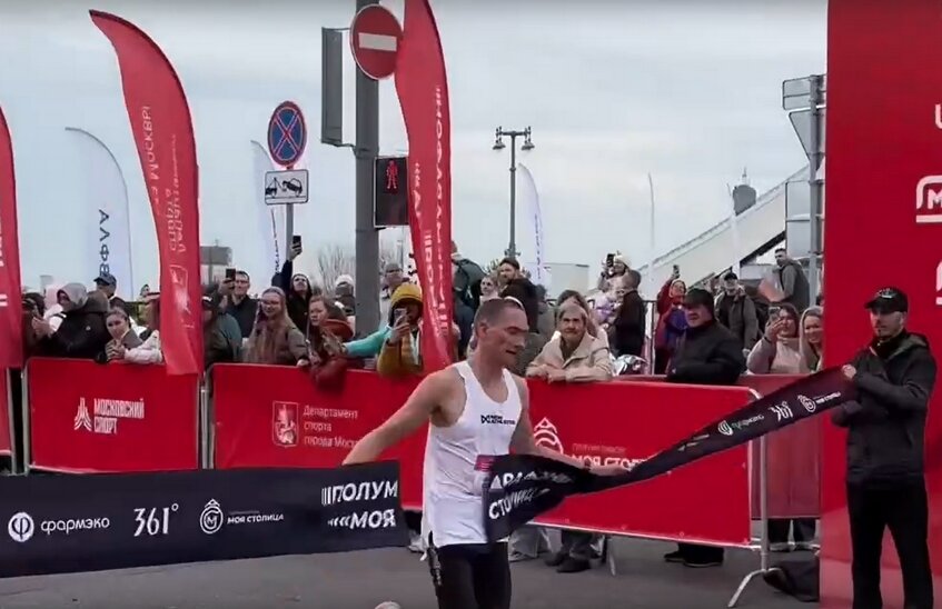 Сергей Шаров выиграл забег «Моя столица» (ВИДЕО)