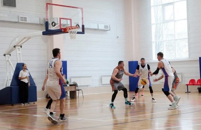 Саровские баскетболисты выиграли медали региональной спартакиады