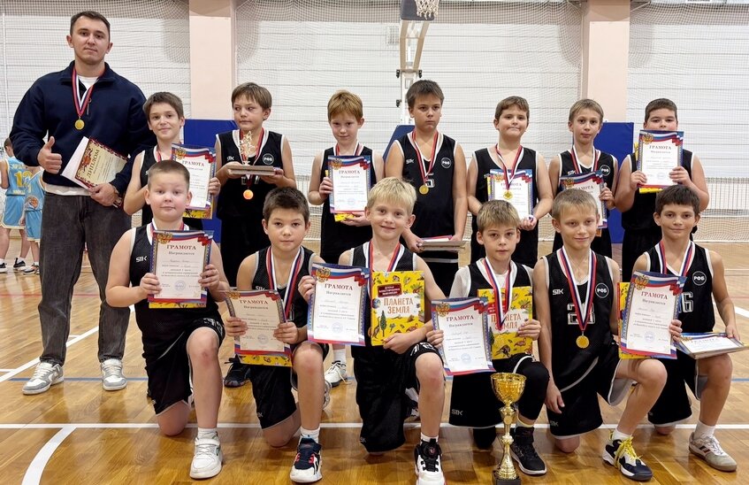 Саровские баскетболисты одержали победу в Арзамасе