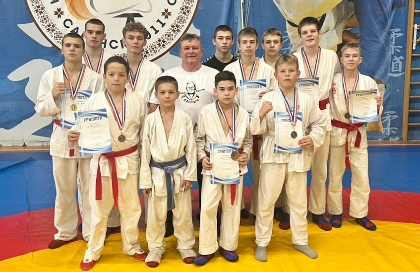 Саровские спортсмены выиграли выездные соревнования по рукопашному бою