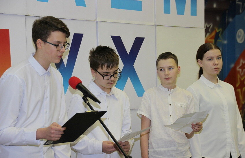 Семиклассники прочитали вслух произведения Нины Дашевской и Даниила Хармса