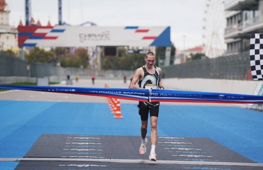 Сергей Шаров стал двукратным чемпионом России по полумарафону