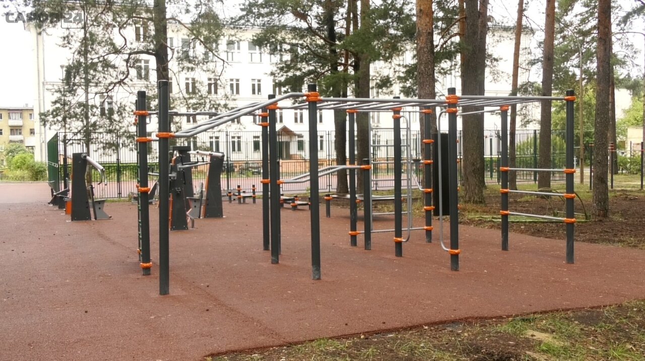 В лицее № 15 обновили спортплощадку